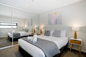 Apartment 7 Master Bedroom, hobart accommodation, self contained accommodation hobart, accommodation tasmania, kangaroo bay apartments