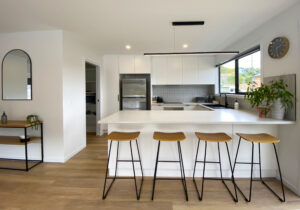 Kitchen Breakfast Bar